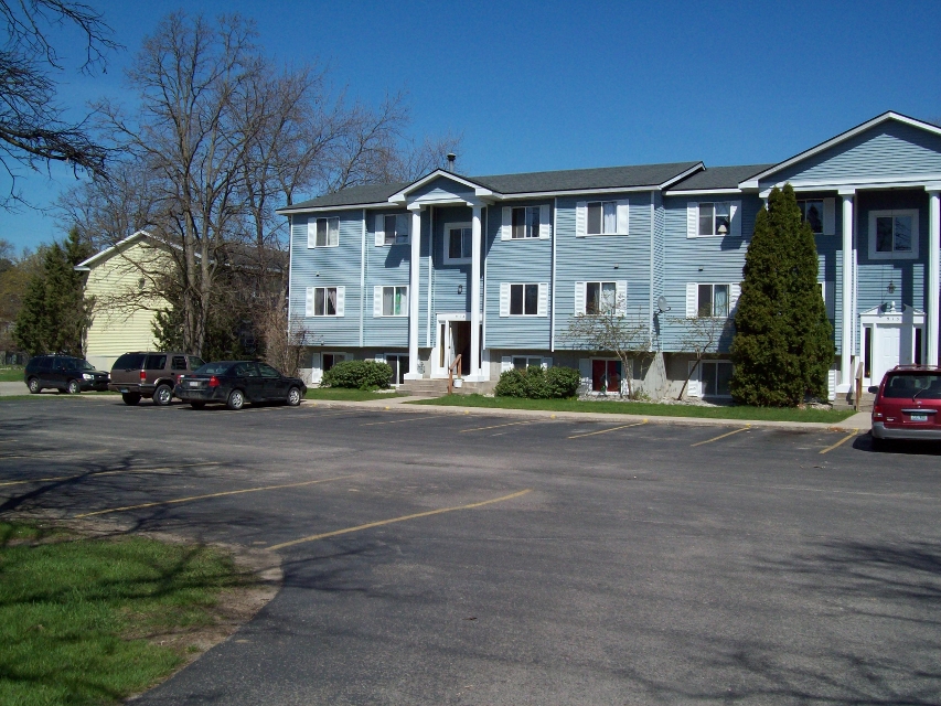 Barlow Street Apartments | Up North Apartments